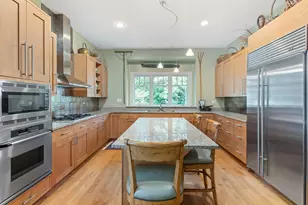 8673 Timber Ridge Dr, Burr Ridge, IL 60527 - Photo 11