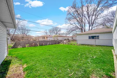 661 W Saint Aubin Drive, Addison, IL 60101 - Photo 29