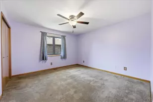 227 Hillcrest Ave, Yorkville, IL 60560 - Photo 15