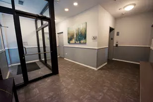 2933 N Clybourn Ave, Chicago, IL 60618 - Photo 17