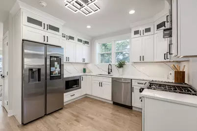 2629 N 77th Court, Elmwood Park, IL 60707 - Photo 3