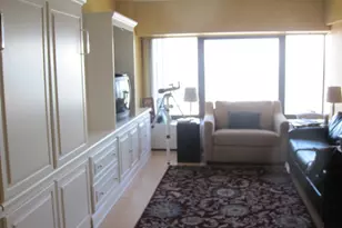 175 E Delaware Pl, Chicago, IL 60611 - Photo 3