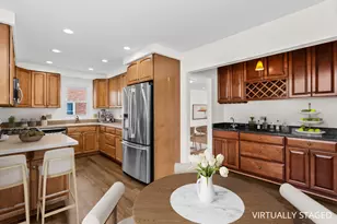 5040 Brummel St, Skokie, IL 60077 - Photo 7