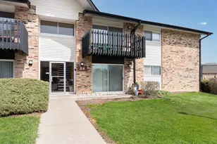 5A Kingery Quarter, Willowbrook, IL 60527 - Photo 3