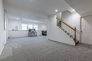 2212 Baxter Ct, Elgin, IL 60123 - Photo 31