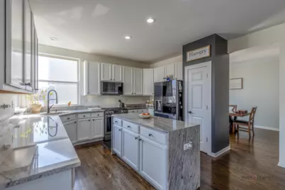 2212 Baxter Court, Elgin, IL 60123 - Photo 15