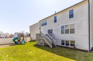 2212 Baxter Ct, Elgin, IL 60123 - Photo 37