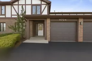 9724 W Creek Rd, Palos Park, IL 60464 - Photo 1