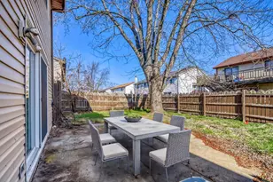 2058 Leeward Ln, Hanover Park, IL 60133 - Photo 21