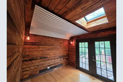 5787 N Clifford Avenue, Chicago, IL 60646 - Photo 11