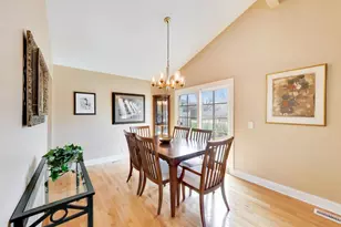 1659 Friar Tuck Ave, Highland Park, IL 60035 - Photo 5