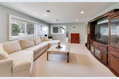 1659 Friar Tuck Avenue, Highland Park, IL 60035 - Photo 17