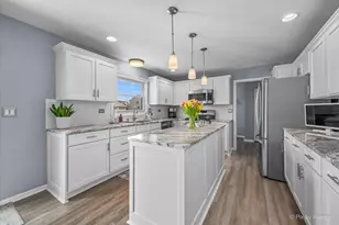 [Address not provided], Algonquin, IL 60102 - Photo 11