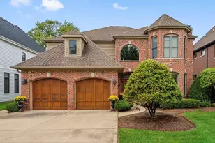 602 S Sunnyside Ave, Elmhurst, IL 60126 - Photo 1