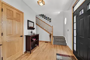 2575 Barnhart St, West Chicago, IL 60185 - Photo 5