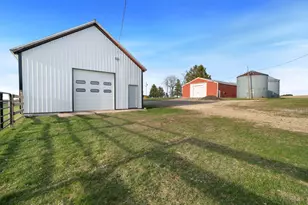 5380 Steward Rd, Rockford, IL 61101 - Photo 3