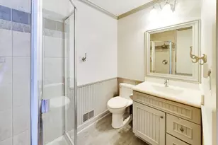 5083 Chambers Dr, Hoffman Estates, IL 60010 - Photo 17