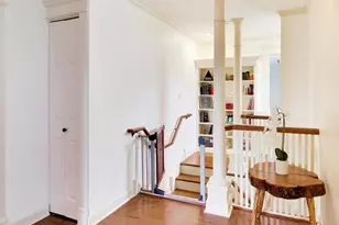 5083 Chambers Dr, Hoffman Estates, IL 60010 - Photo 9