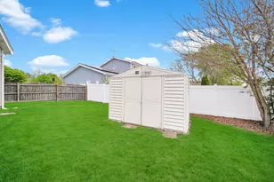 115 Abbeywood Cir, Streamwood, IL 60107 - Photo 27