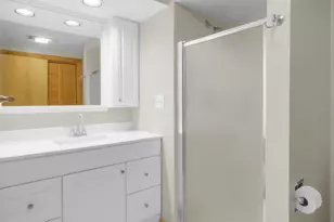 115 Abbeywood Cir, Streamwood, IL 60107 - Photo 21