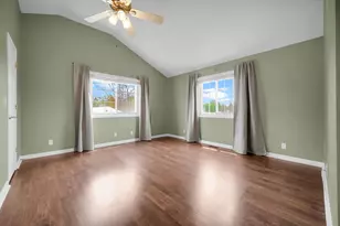 115 Abbeywood Cir, Streamwood, IL 60107 - Photo 11