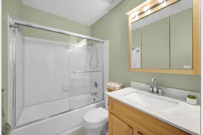 115 Abbeywood Circle, Streamwood, IL 60107 - Photo 9