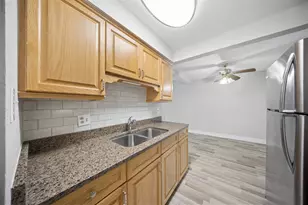 11245 S Harlem Ave, Worth, IL 60482 - Photo 5