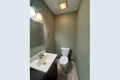 1809 1/2 2nd Avenue #3, Rock Island, IL 61265 - Photo 3