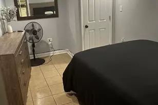 447 W 81st St, Chicago, IL 60620 - Photo 15