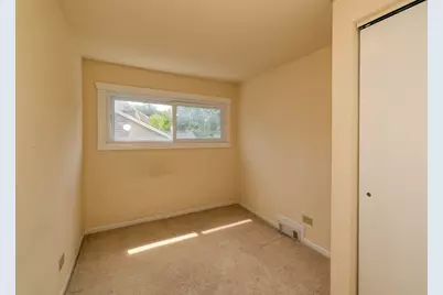 318 S 11th Avenue, Saint Charles, IL 60174 - Photo 15