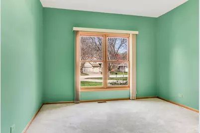 674 Wood Creek Drive, Antioch, IL 60002 - Photo 31