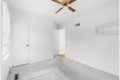 4715 W Crystal Lake Road, McHenry, IL 60050 - Photo 15