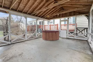 4715 W Crystal Lake Rd, McHenry, IL 60050 - Photo 27