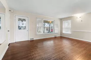 4715 W Crystal Lake Rd, McHenry, IL 60050 - Photo 7