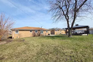 7841 W 74 St, Bridgeview, IL 60455 - Photo 11