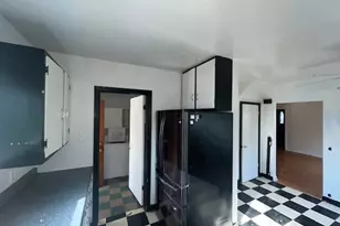 511 S Russell St, Champaign, IL 61821 - Photo 5