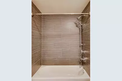 50 E 16th Street #1304, Chicago, IL 60616 - Photo 17