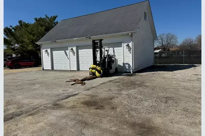 220 Keyes Avenue, Hampshire, IL 60140 - Photo 7