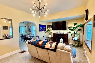 521 S Cherry St, Centralia, IL 62801 - Photo 5