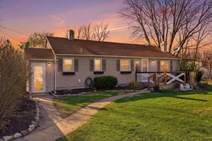 152 Holiday Dr, Somonauk, IL 60552 - Photo 3