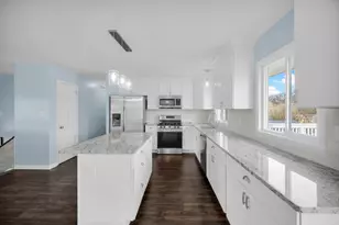 710 Union Ave, Romeoville, IL 60446 - Photo 11