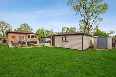 7944 Austin Avenue, Burbank, IL 60459 - Photo 15