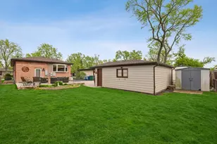 7944 Austin Ave, Burbank, IL 60459 - Photo 15