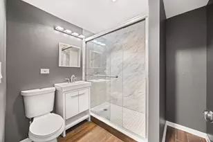 9740 S Prairie Ave, Chicago, IL 60628 - Photo 15