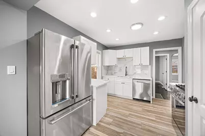 9740 S Prairie Avenue, Chicago, IL 60628 - Photo 9