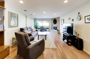 634 W Millers Rd, Des Plaines, IL 60016 - Photo 23