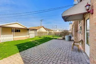 5854 S Mason Ave, Chicago, IL 60638 - Photo 15