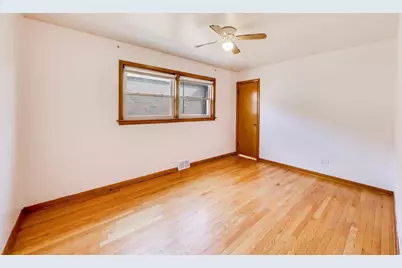5854 S Mason Avenue, Chicago, IL 60638 - Photo 11