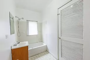 832 E 153 St, Phoenix, IL 60426 - Photo 23