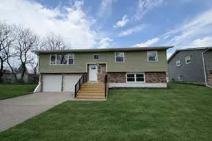 1817 218th Pl, Sauk Village, IL 60411 - Photo 1